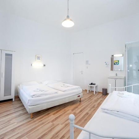 Timeout City Hotel, 5 Min To City Center, Self Check In Вена Экстерьер фото