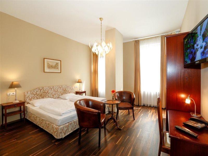 Timeout City Hotel, 5 Min To City Center, Self Check In Вена Экстерьер фото