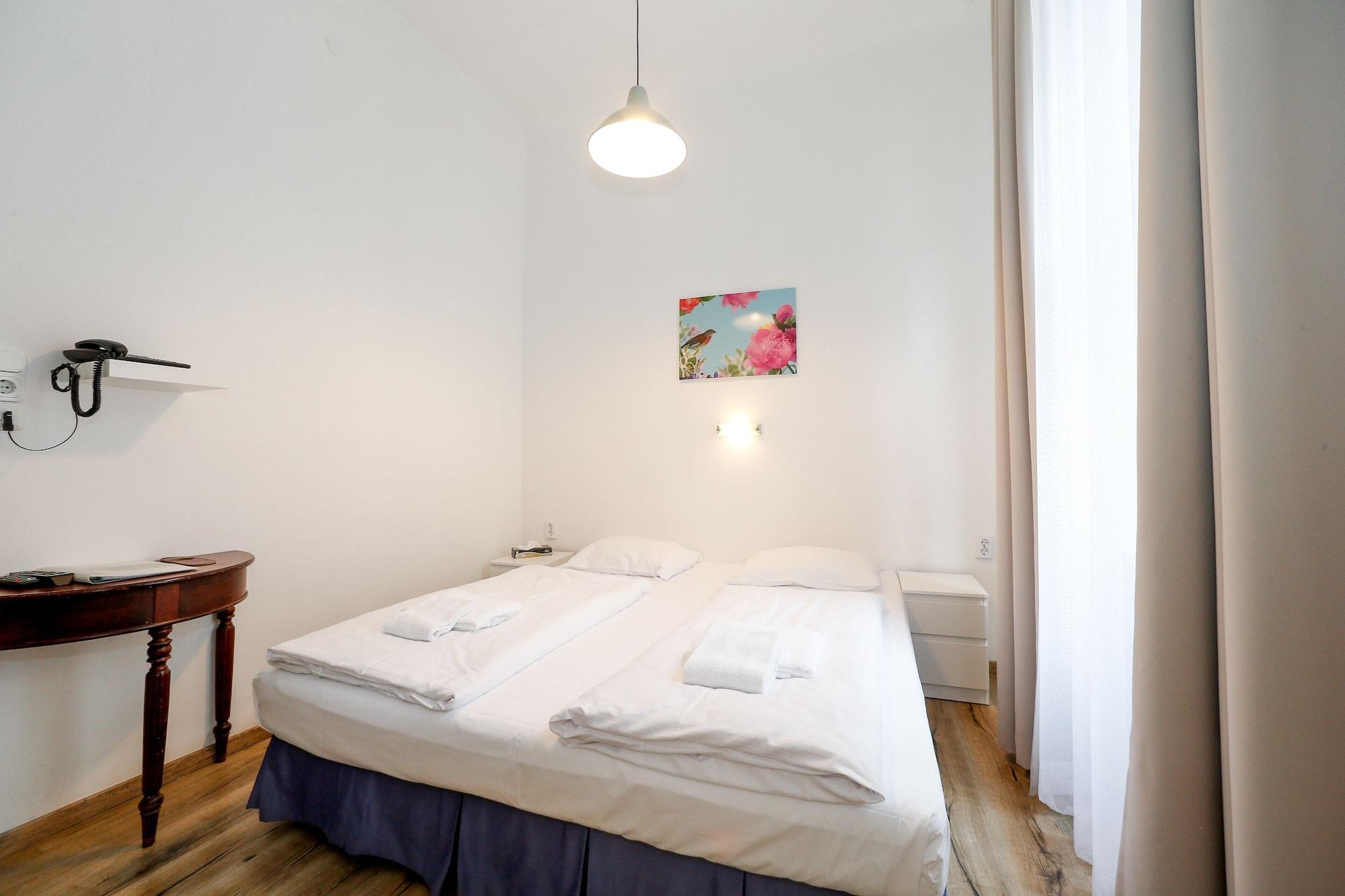 Timeout City Hotel, 5 Min To City Center, Self Check In Вена Экстерьер фото