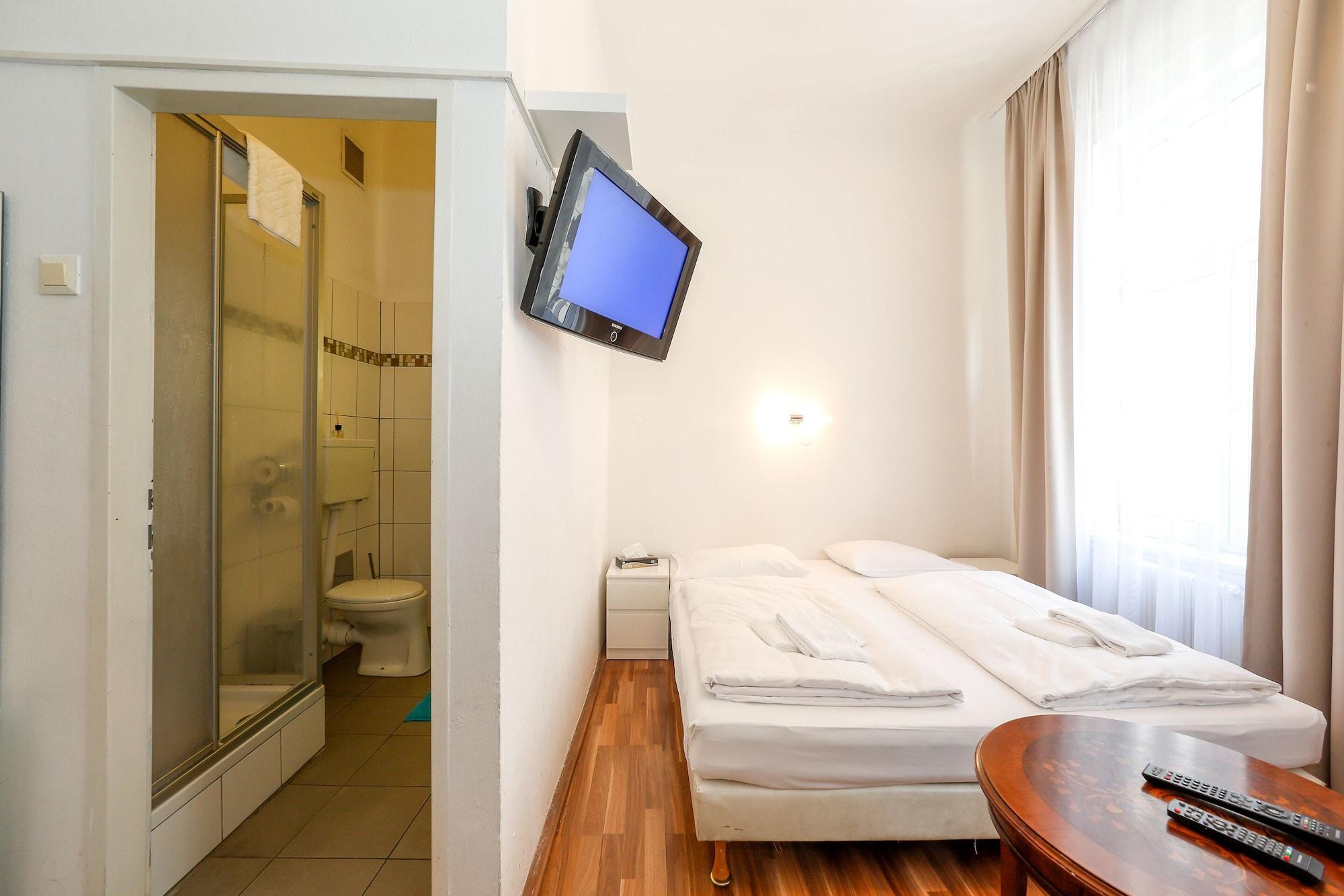 Timeout City Hotel, 5 Min To City Center, Self Check In Вена Экстерьер фото
