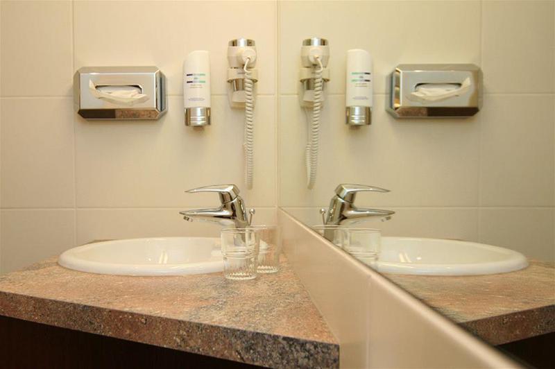 Timeout City Hotel, 5 Min To City Center, Self Check In Вена Экстерьер фото
