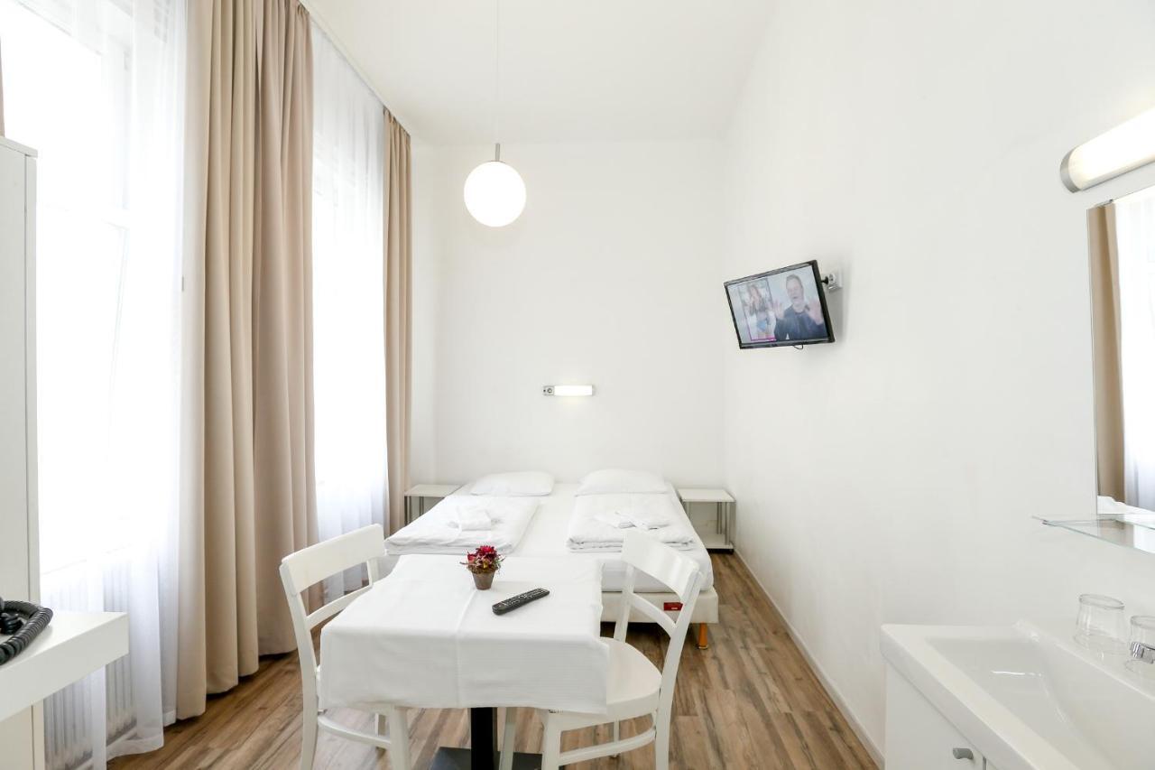 Timeout City Hotel, 5 Min To City Center, Self Check In Вена Экстерьер фото