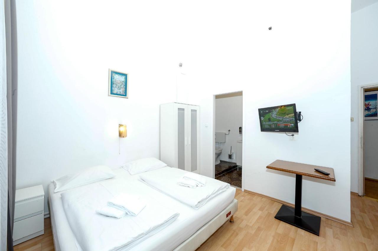 Timeout City Hotel, 5 Min To City Center, Self Check In Вена Экстерьер фото