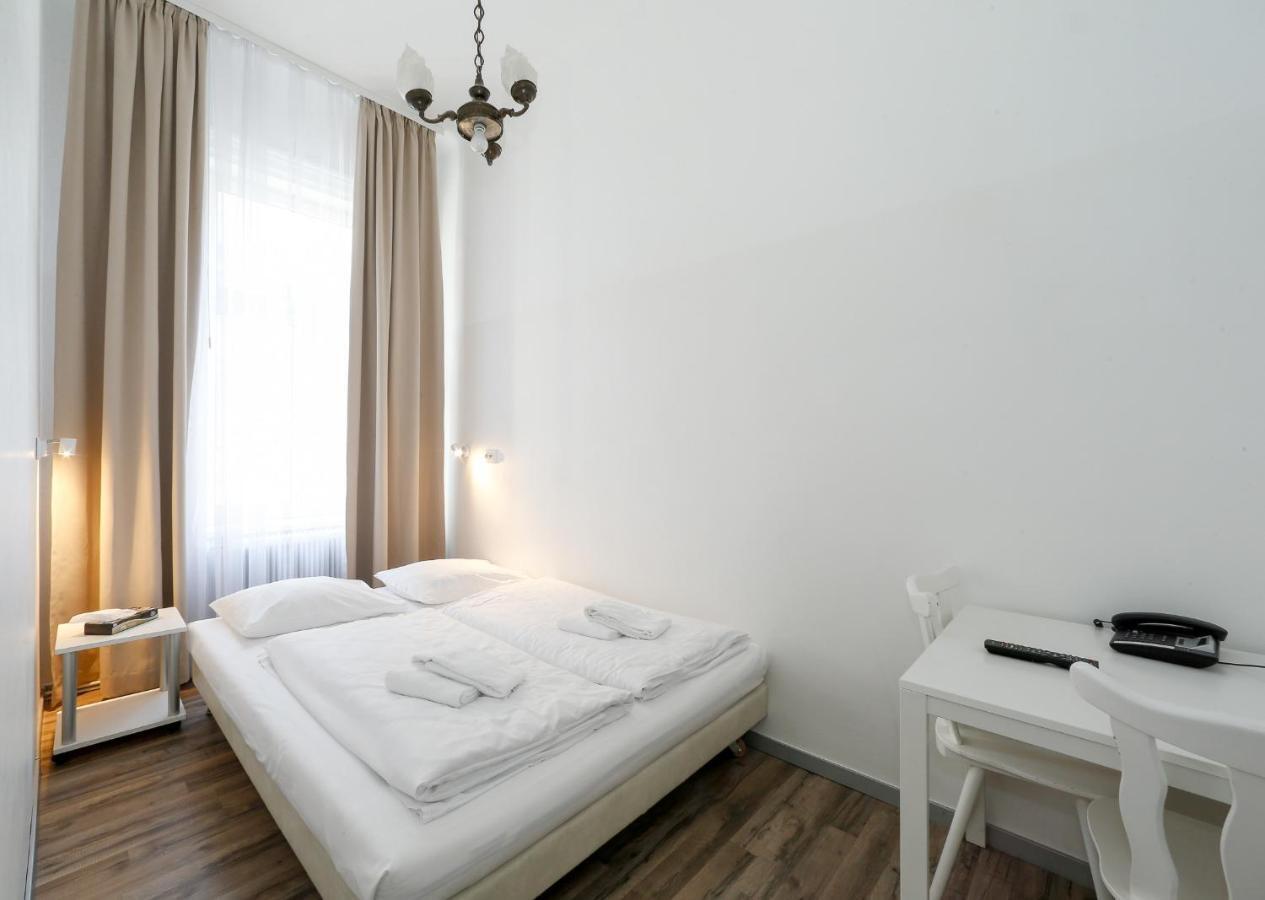 Timeout City Hotel, 5 Min To City Center, Self Check In Вена Экстерьер фото
